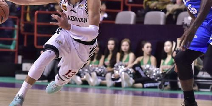 为对手防线 为对手防线