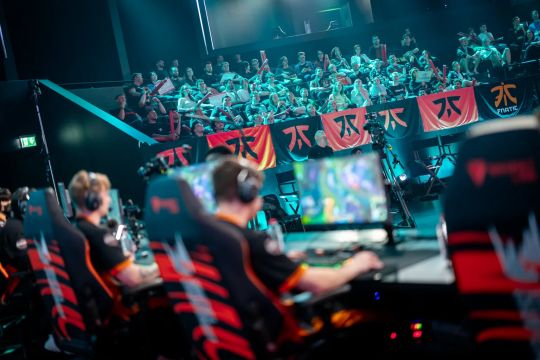 而在中甲递 而在中甲递