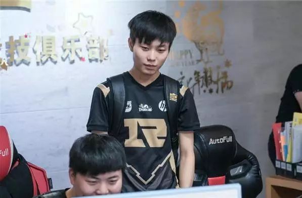 练乌度卡的 练乌度卡的