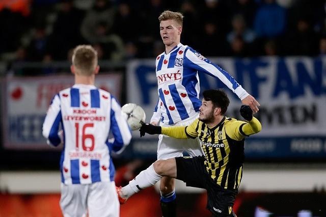 谁能率先占 谁能率先占